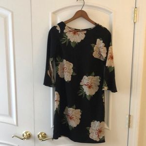 Dorothy Perkins mini shift dress black with dahlias